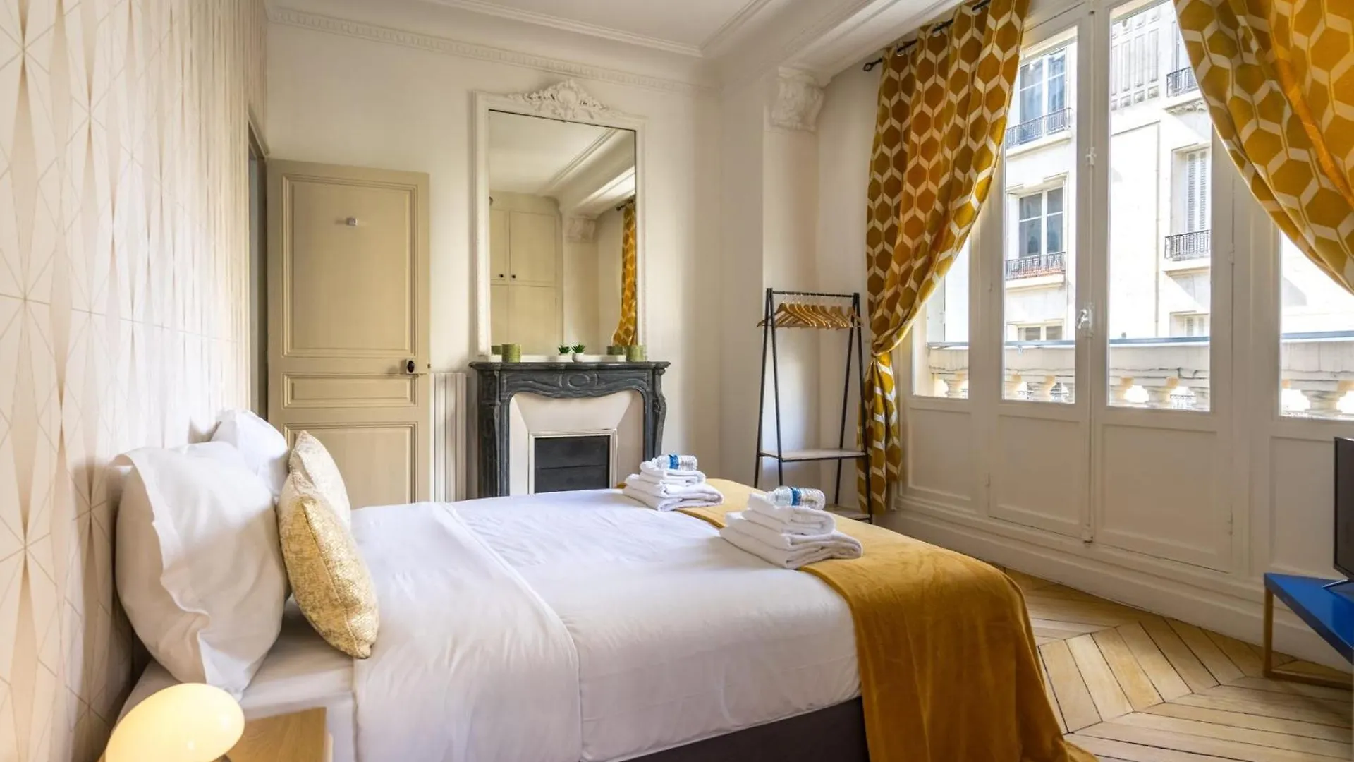 3br - 10p - Passy - Eiffel Tower باريس